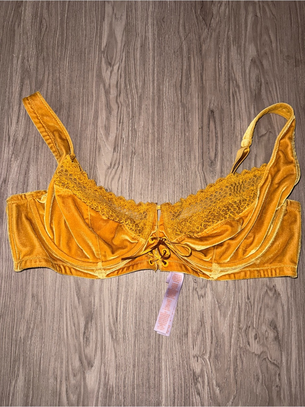 Savage X Fenty Velvet Lace Underwire Bra — Mustard